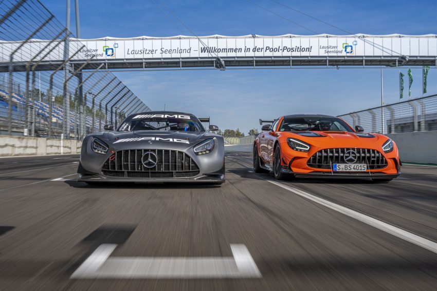 2021 Mercedes-AMG GT Black Series and AMG GT3 Racing Car - Front Wallpaper 850x567 #26