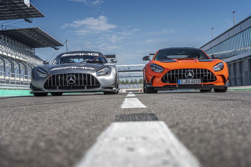 2021 Mercedes-AMG GT Black Series and AMG GT3 Racing Car - Front Wallpaper 850x567 #29