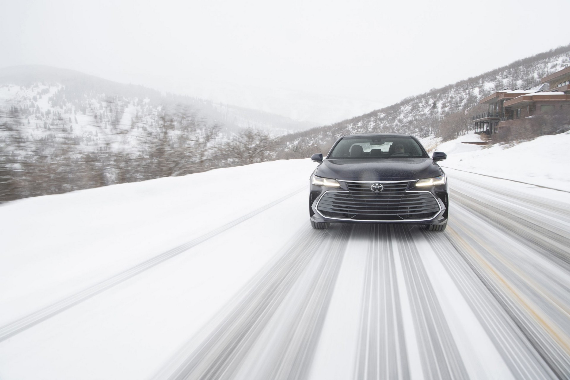 Download 2021 Toyota Avalon Limited AWD - Front HD Wallpaper 1920x1280 #4