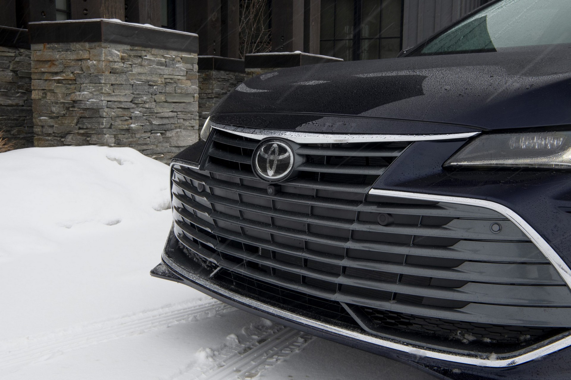 Download 2021 Toyota Avalon Limited AWD - Grille HD Wallpaper 1920x1280 #11
