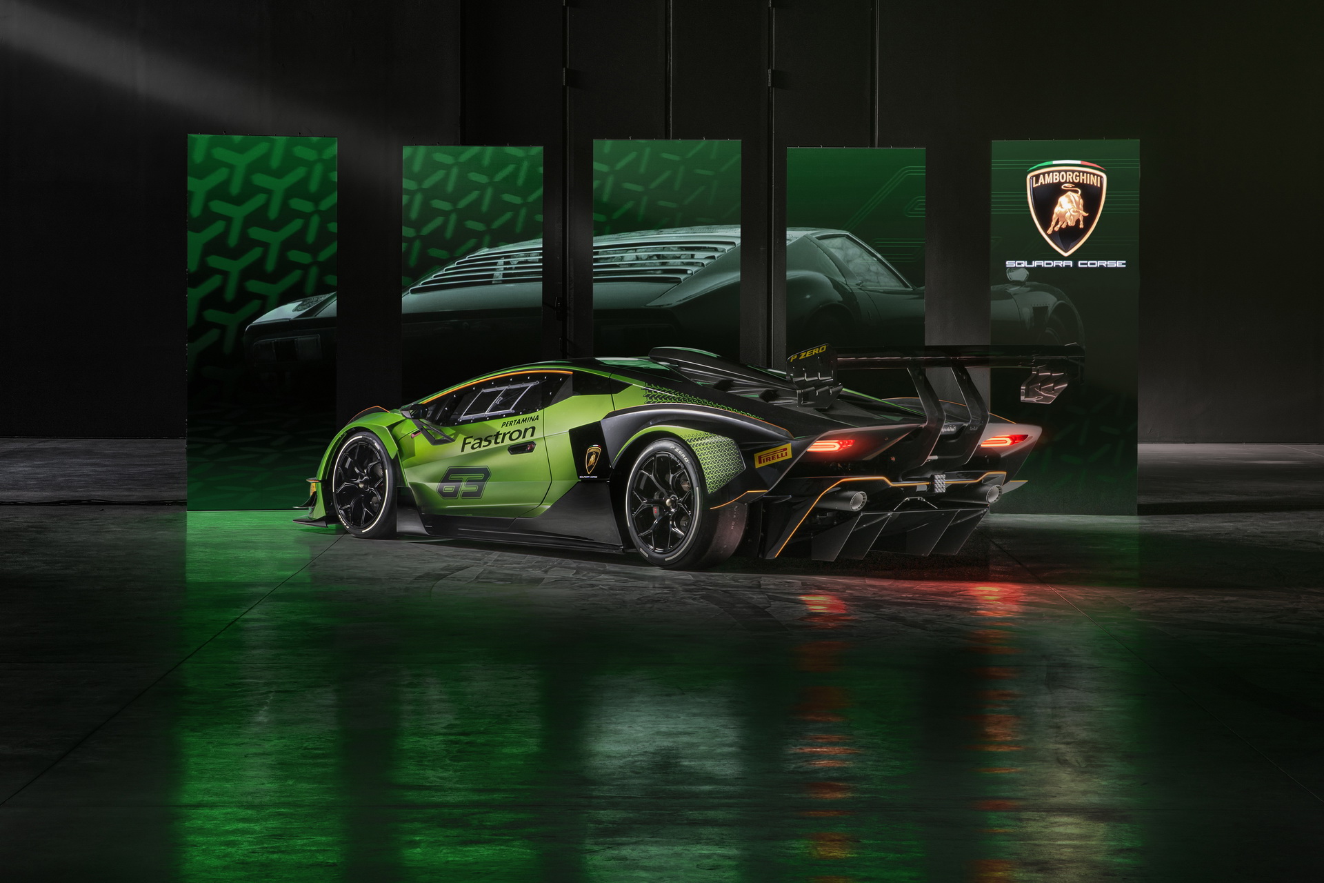 Download 2021 Lamborghini Essenza SCV12 - Rear Three-Quarter HD Wallpaper 1920x1280 #16