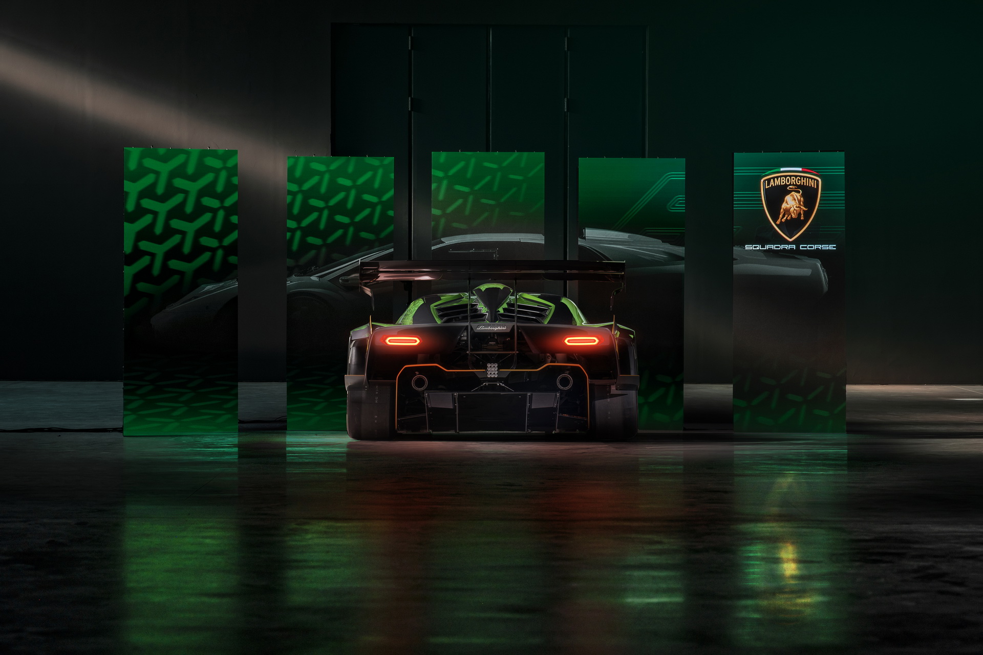 Download 2021 Lamborghini Essenza SCV12 - Rear HD Wallpaper 1920x1280 #18