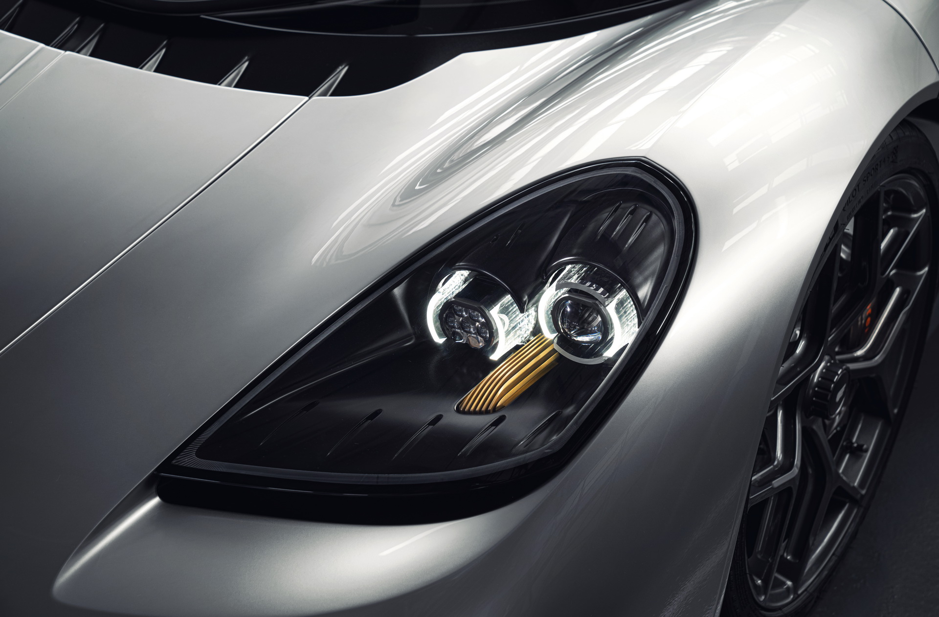 Download 2022 Gordon Murray T.50 - Headlight HD Wallpaper 1920x1262 #20