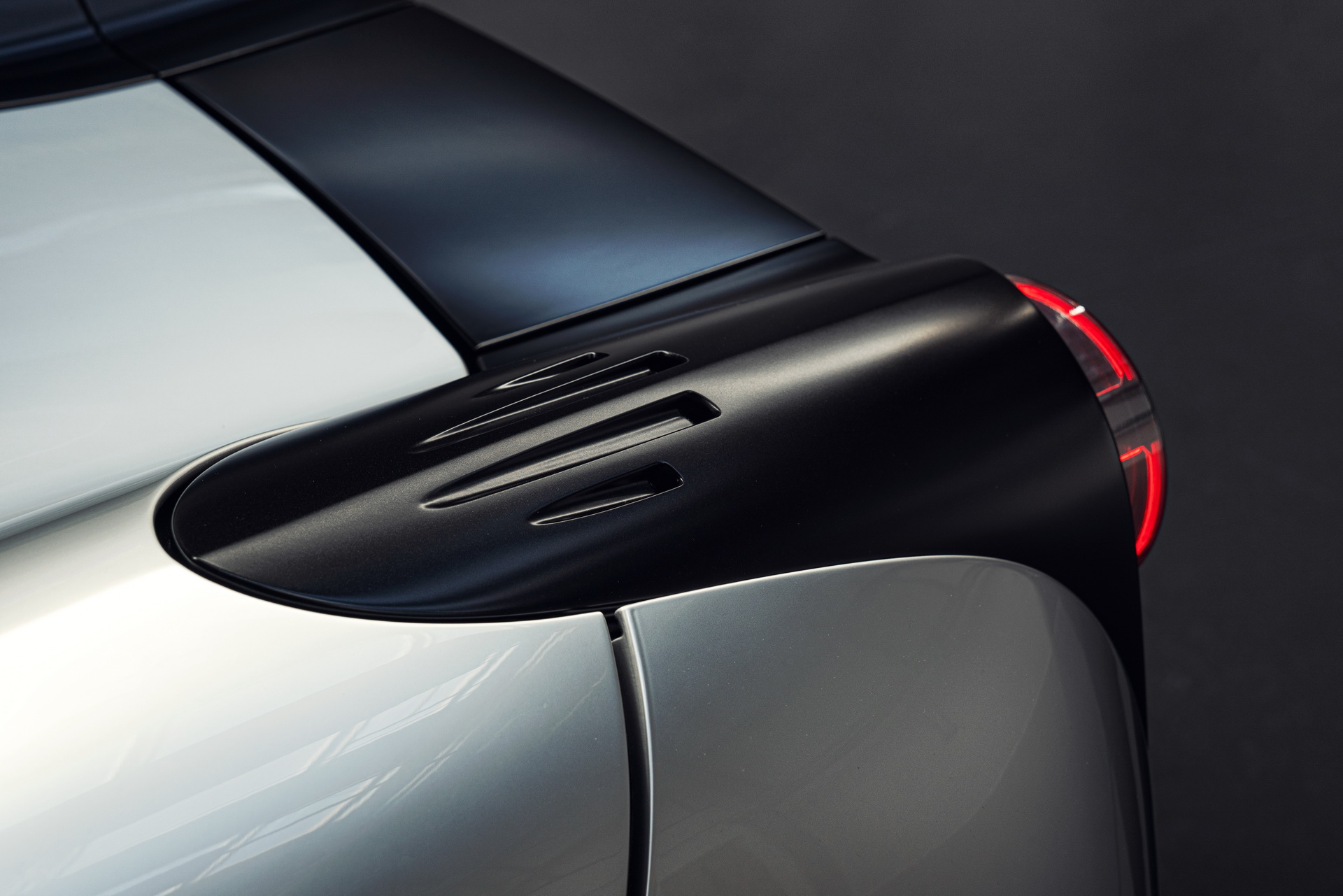 Download 2022 Gordon Murray T.50 - Tail Light HD Wallpaper 1920x1281 #25