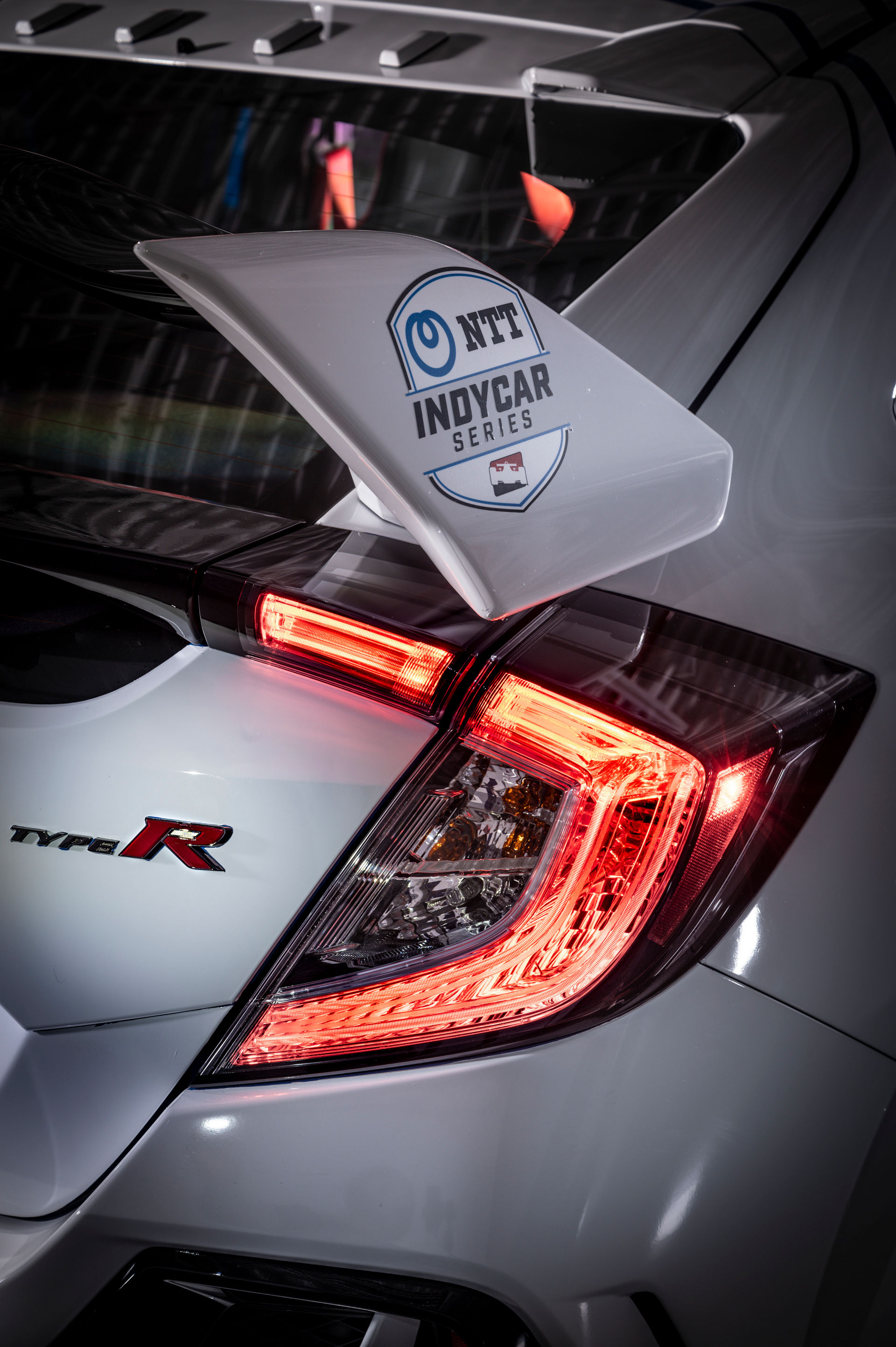 Download 2020 Honda Civic Type R Pace Car - Tail Light HD Phone Wallpaper 1920x2886 #37
