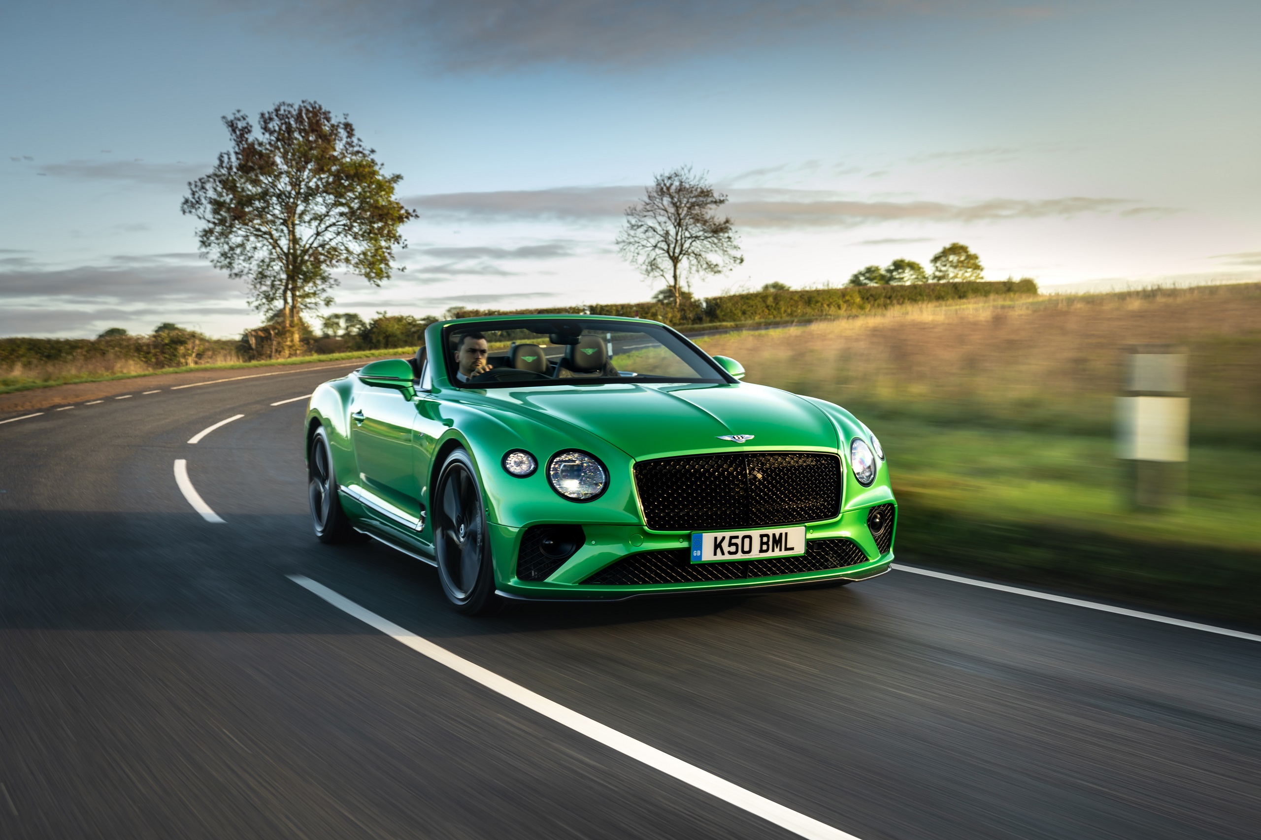 Download 2021 Bentley Continental GT Convertible - Front Three-Quarter HD Wallpaper 2560x1706 #1
