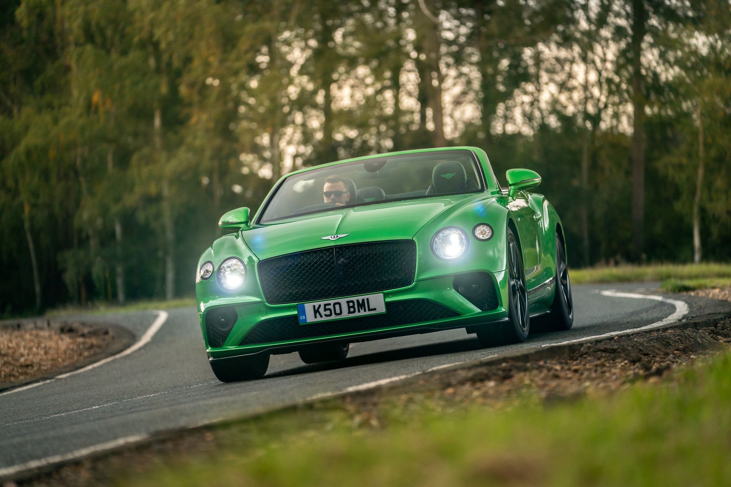 Download 2021 Bentley Continental GT Convertible - Front HD Wallpaper 2560x1706 #12