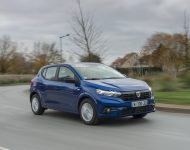 2021 Dacia Sandero - Front Three-Quarter Wallpaper 190x150