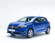 2021 Dacia Sandero - Front Three-Quarter Wallpaper 190x150