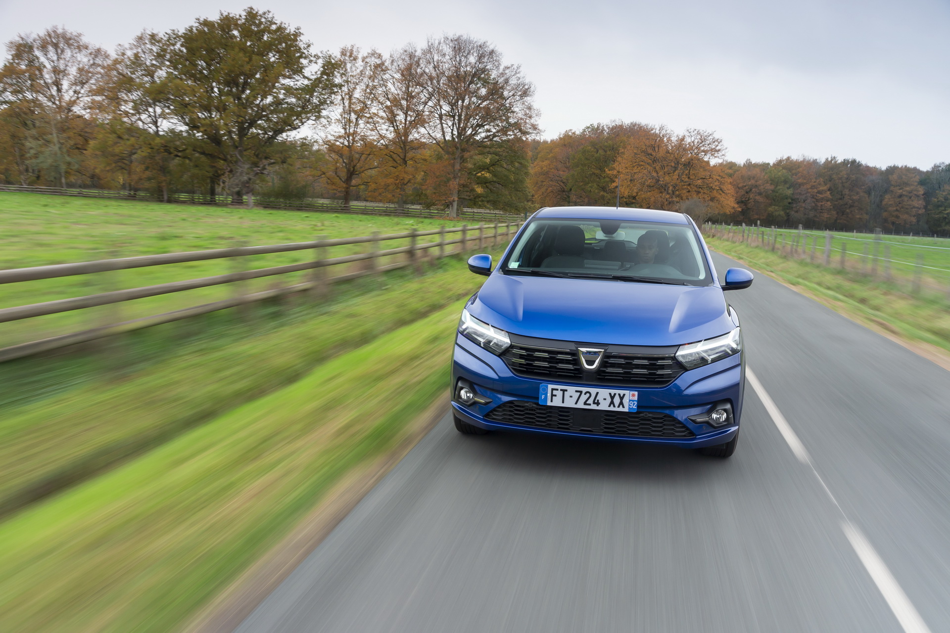 Download 2021 Dacia Sandero - Front HD Wallpaper 1920x1280 #6