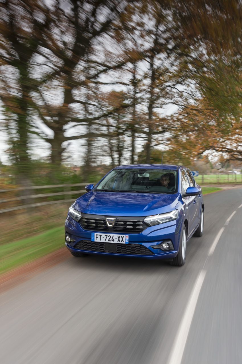 2021 Dacia Sandero - Front Phone Wallpaper 850x1275 #7