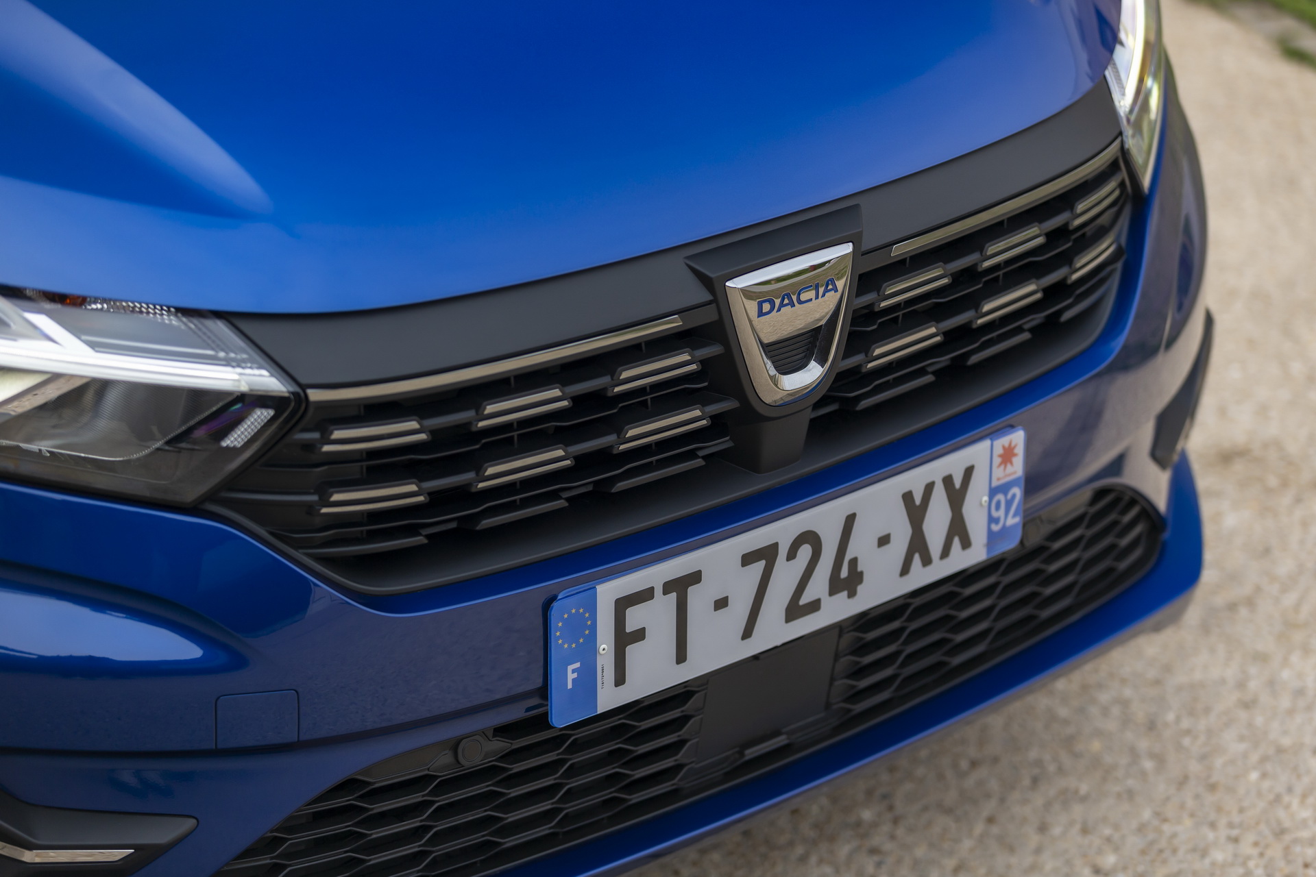 Download 2021 Dacia Sandero - Grill HD Wallpaper 1920x1280 #35
