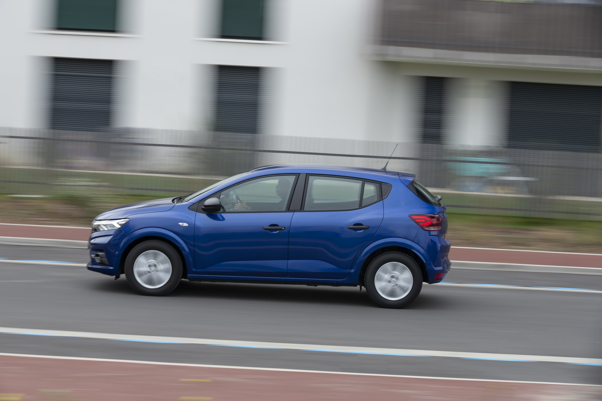 Download 2021 Dacia Sandero - Side HD Wallpaper 1920x1280 #15