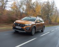 2021 Dacia Sandero Stepway - Front Three-Quarter Wallpaper 190x150