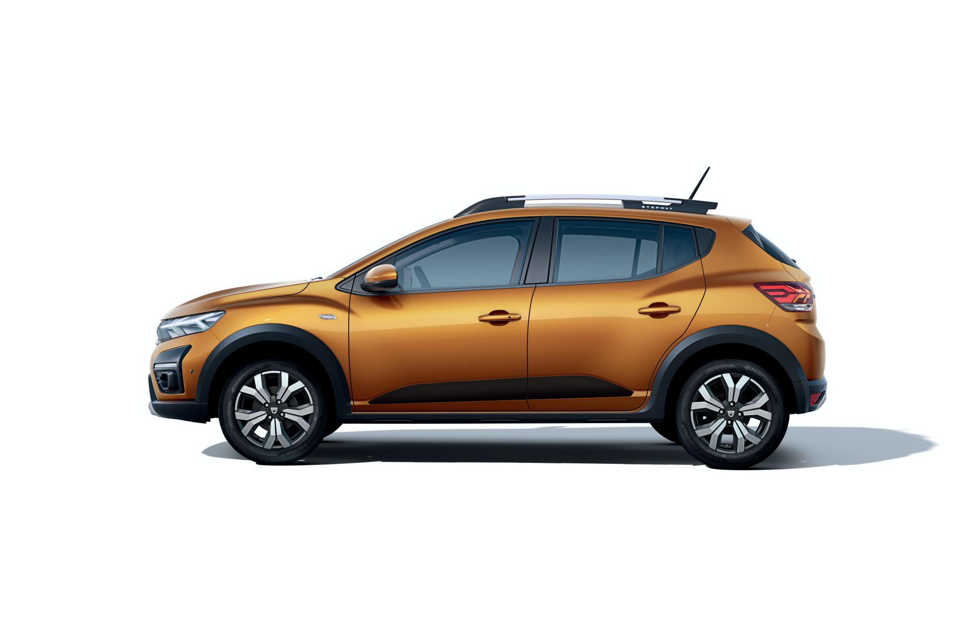 Download 2021 Dacia Sandero Stepway - Side HD Wallpaper 1920x1280 #34