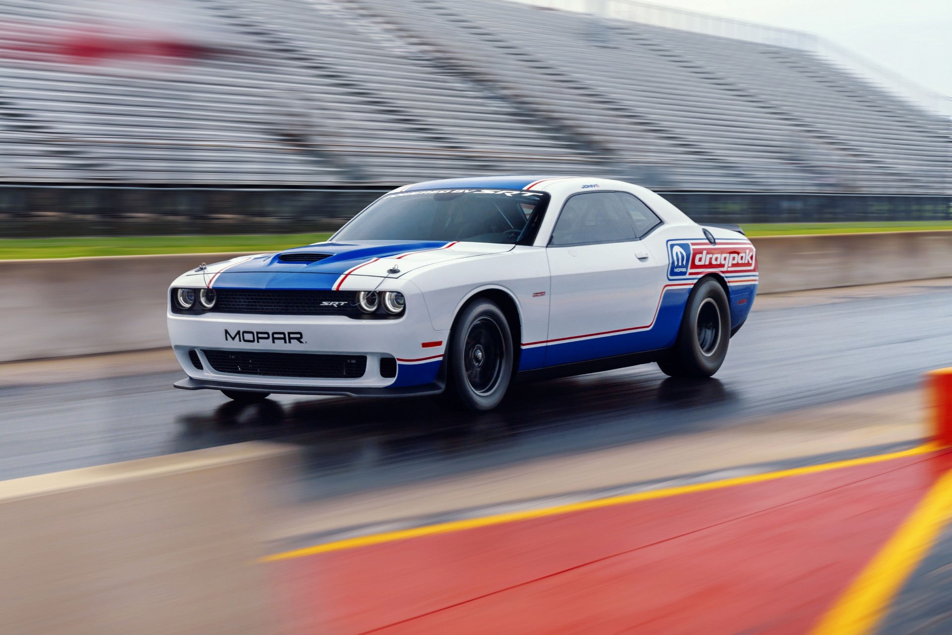 Download 2021 Dodge Challenger Mopar Drag Pak - Front Three-Quarter HD Wallpaper 1920x1281 #2