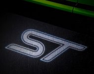 2021 Ford Puma ST - Badge Wallpaper 190x150