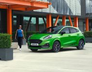 2021 Ford Puma ST - Front Three-Quarter Wallpaper 190x150