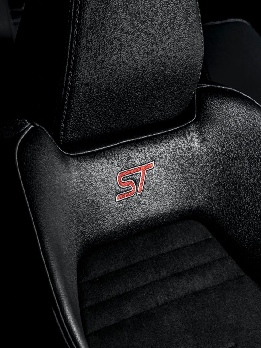 2021 Ford Puma ST - Interior, Seats Phone Wallpaper 850x1133 #53