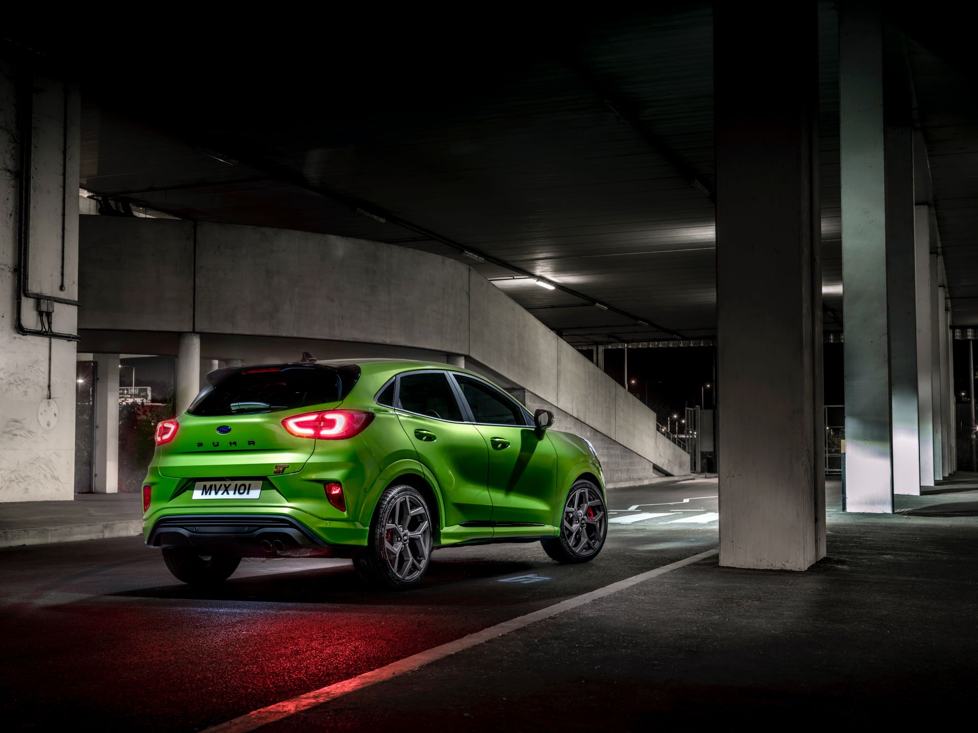 Download 2021 Ford Puma ST - Rear Three-Quarter HD Wallpaper 1920x1440 #30