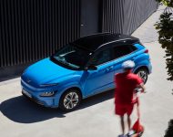 2021 Hyundai Kona Electric - Front Three-Quarter Wallpaper 190x150