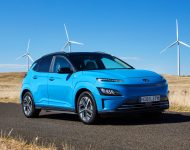 2021 Hyundai Kona Electric - Front Three-Quarter Wallpaper 190x150