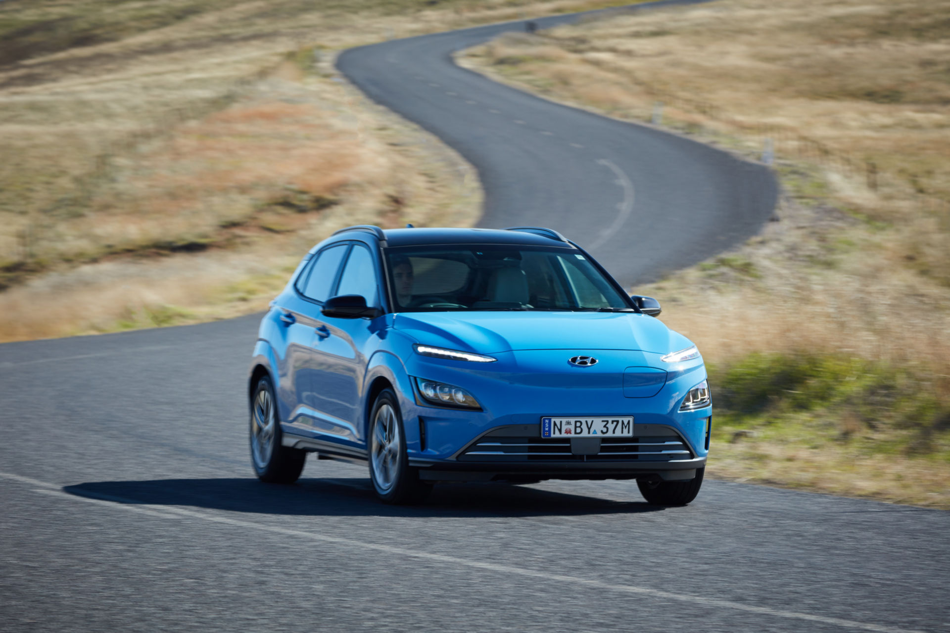 Download 2021 Hyundai Kona Electric - Front Three-Quarter HD Wallpaper 1920x1280 #22
