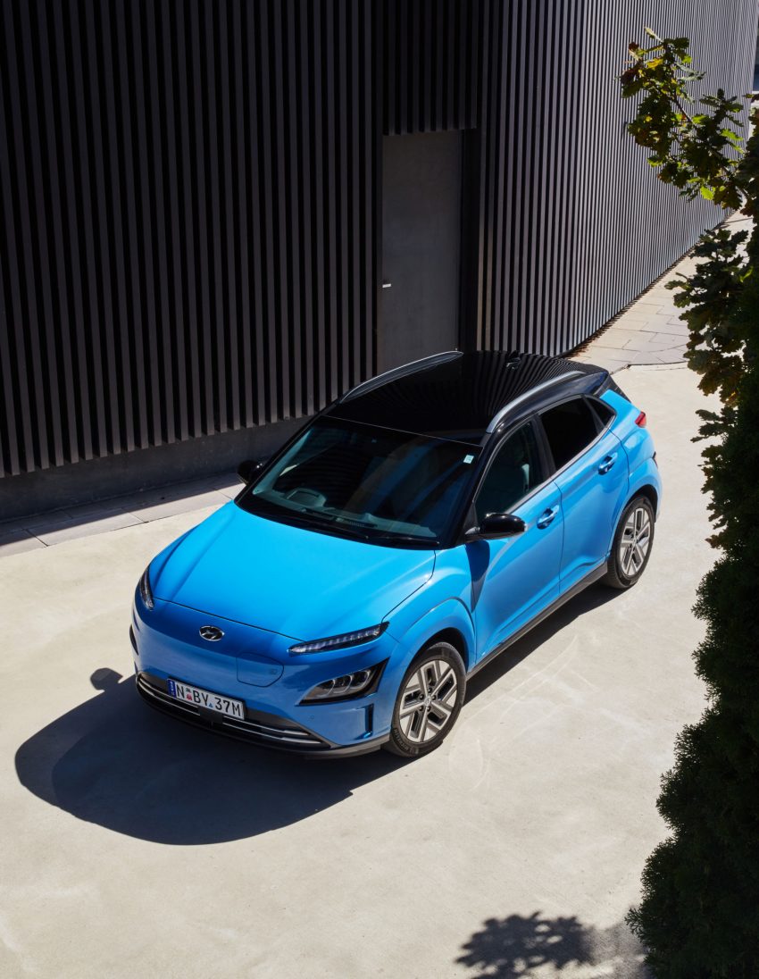 2021 Hyundai Kona Electric - Front Three-Quarter Phone Wallpaper 850x1096 #35