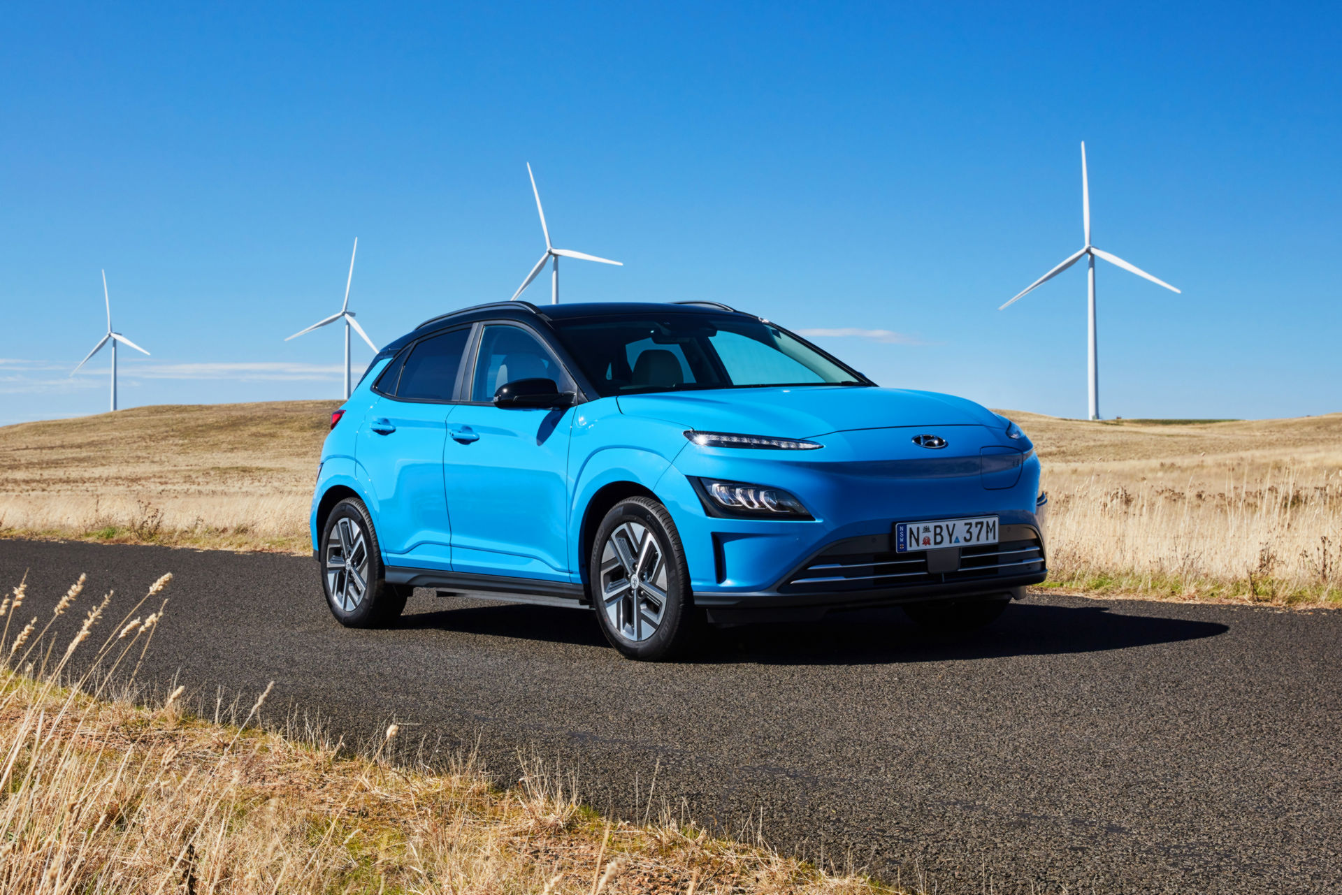 Download 2021 Hyundai Kona Electric - Front Three-Quarter HD Wallpaper 1920x1281 #2