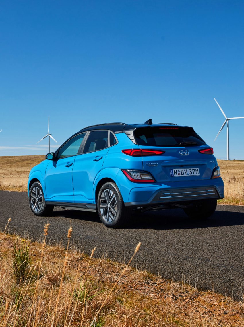 2021 Hyundai Kona Electric - Rear Three-Quarter Phone Wallpaper 850x1140 #11