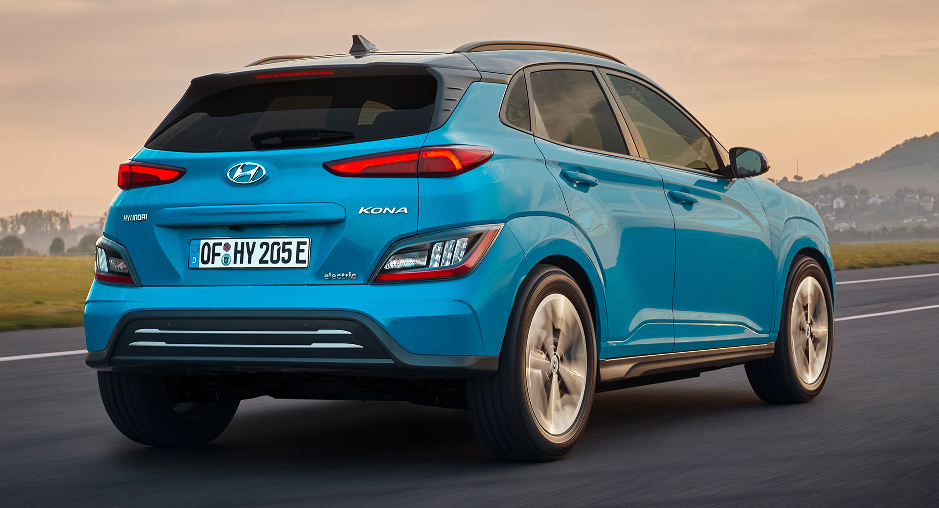 Download 2021 Hyundai Kona Electric - Rear Three-Quarter HD Wallpaper 1920x1040 #75