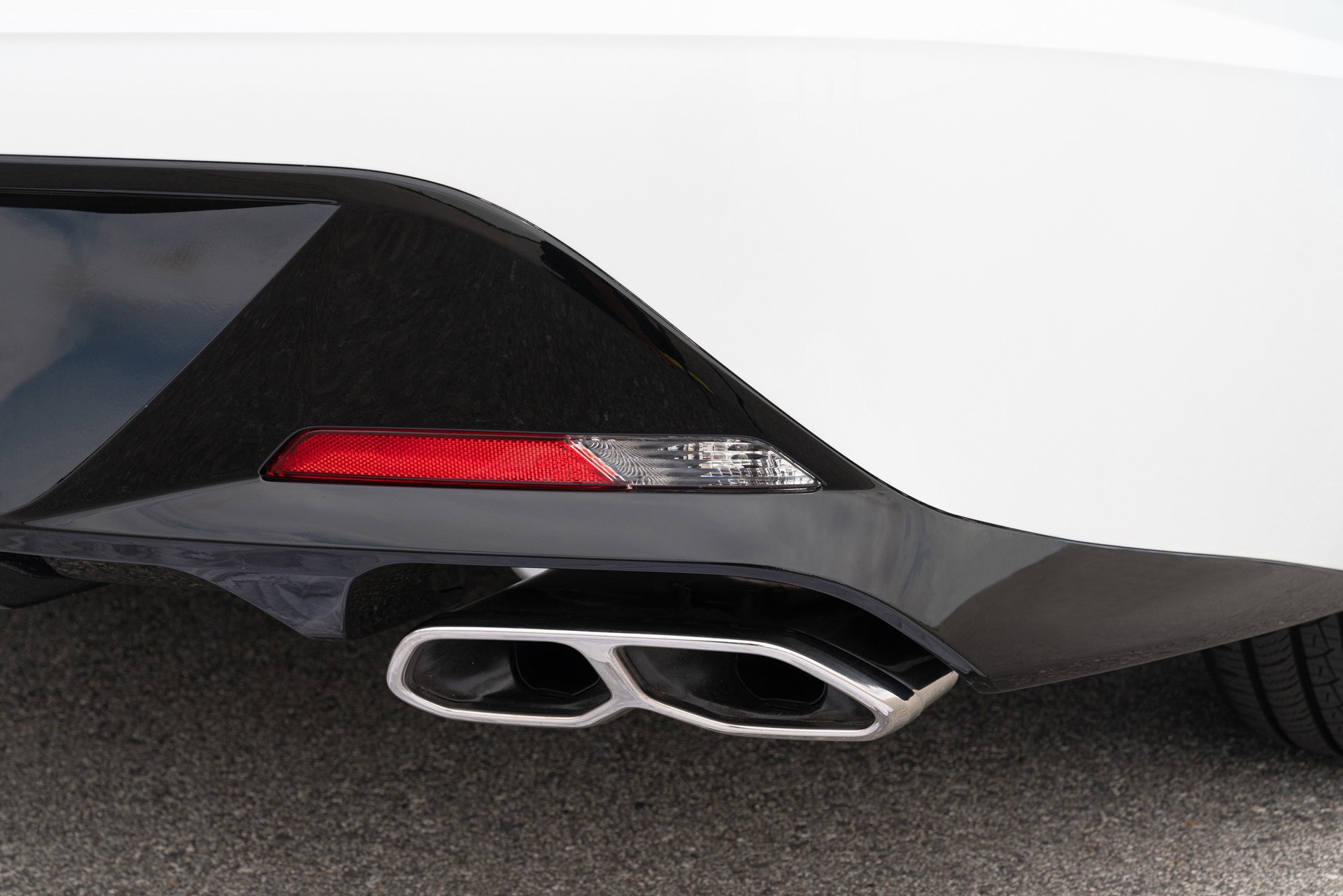 Download 2021 Hyundai Sonata N Line - Exhaust HD Wallpaper 1920x1281 #38