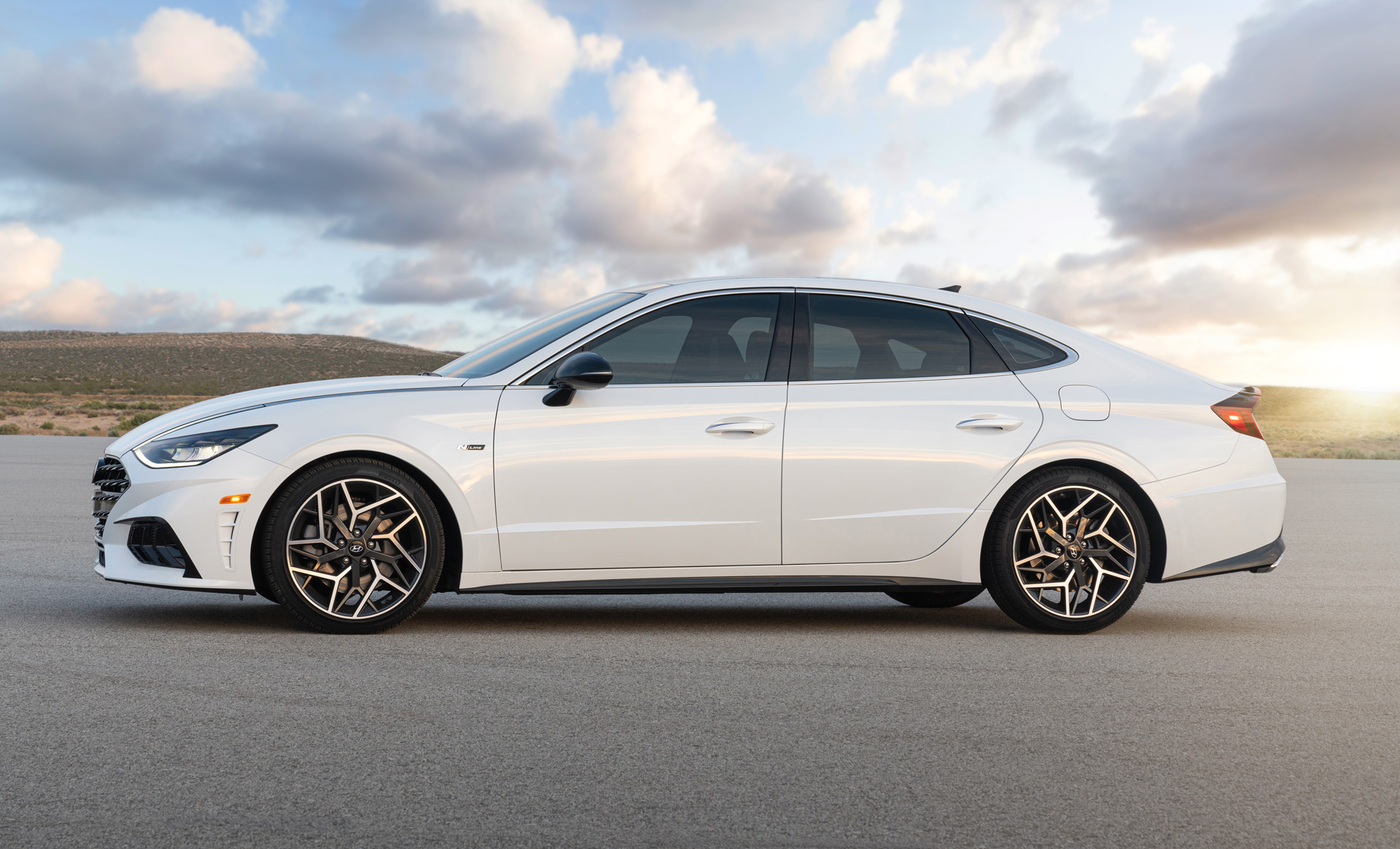 Download 2021 Hyundai Sonata N Line - Side HD Wallpaper 1920x1164 #4