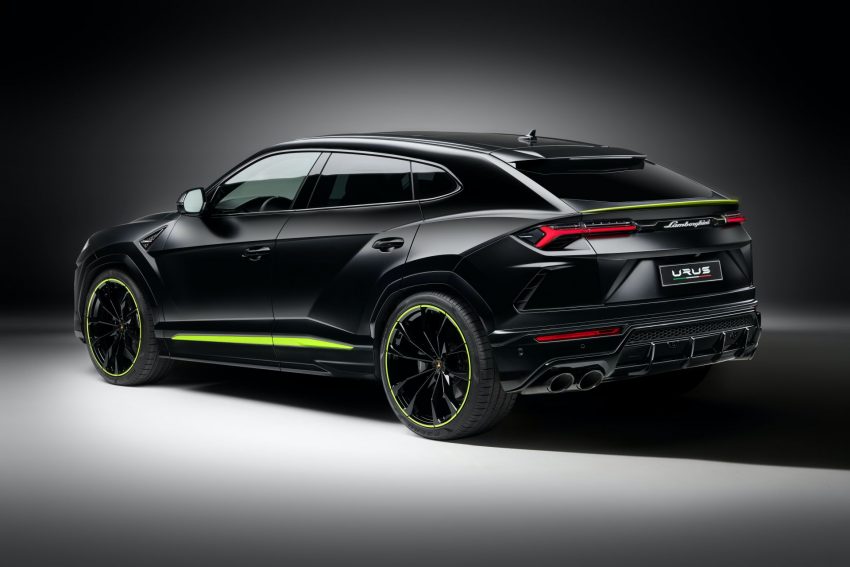 2021 Lamborghini Urus Graphite Capsule - Rear Three-Quarter HD Wallpapers 850x567 #3 2021 Lamborghini Urus Graphite Capsule - Rear Three-Quarter Wallpaper 850x567 #3
