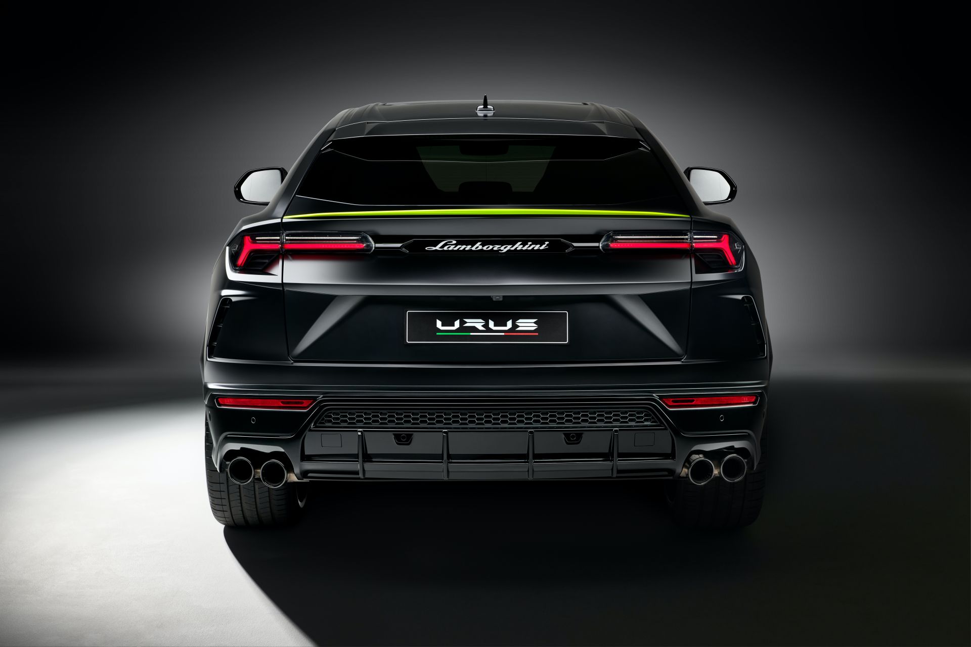Download 2021 Lamborghini Urus Graphite Capsule - Rear HD Wallpaper 1920x1280 #4