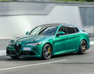 2020 Alfa Romeo Giulia Quadrifoglio - Front Three-Quarter Wallpaper 190x150