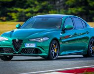 2020 Alfa Romeo Giulia Quadrifoglio - Front Three-Quarter Wallpaper 190x150