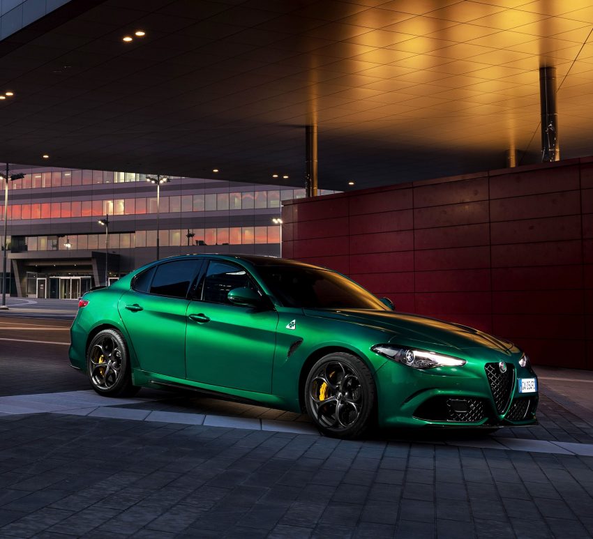 2020 Alfa Romeo Giulia Quadrifoglio - Front Three-Quarter Wallpaper 850x773 #26