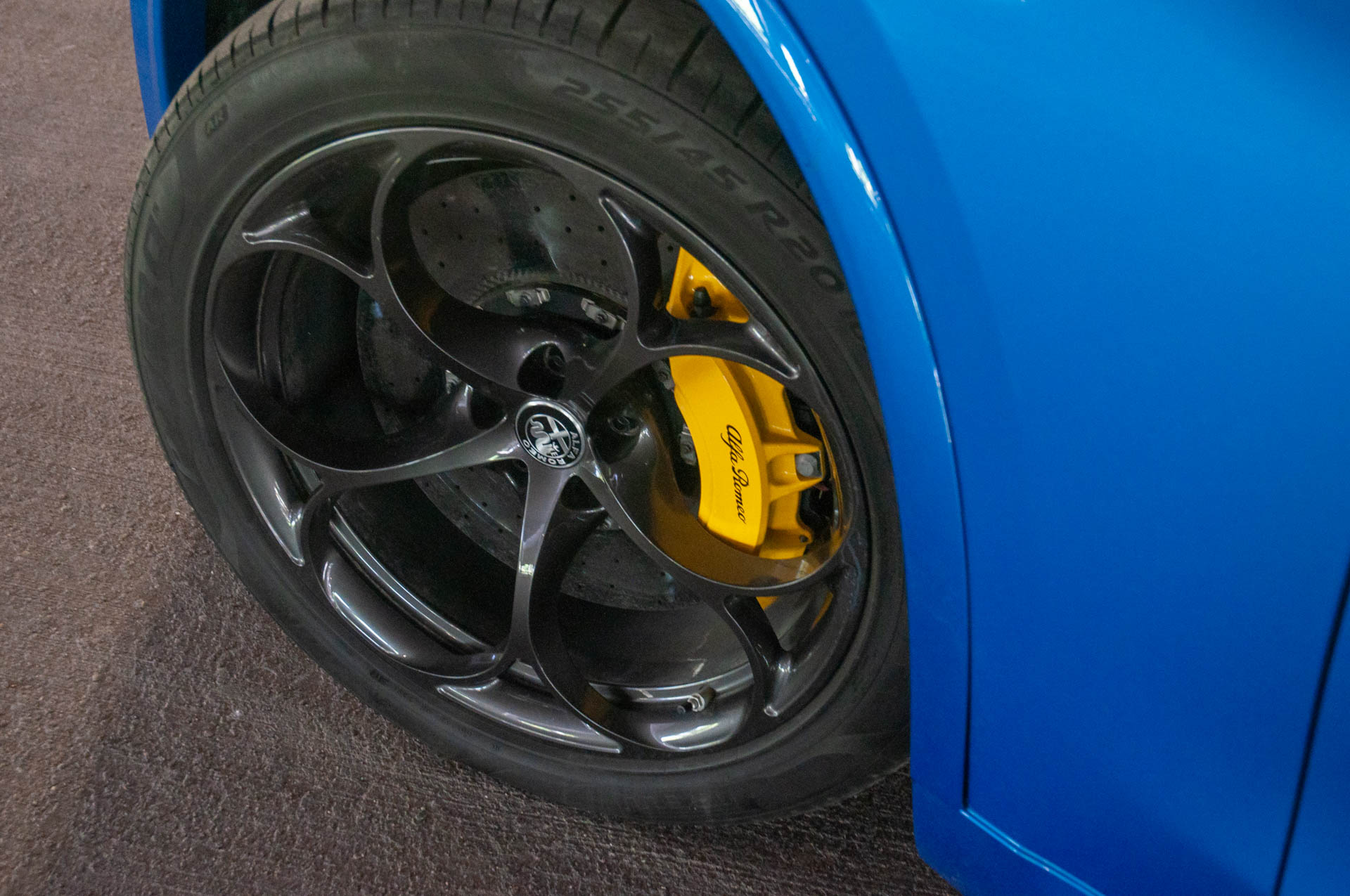 Download 2020 Alfa Romeo Stelvio Quadrifoglio - Brakes HD Wallpaper 1920x1275 #39