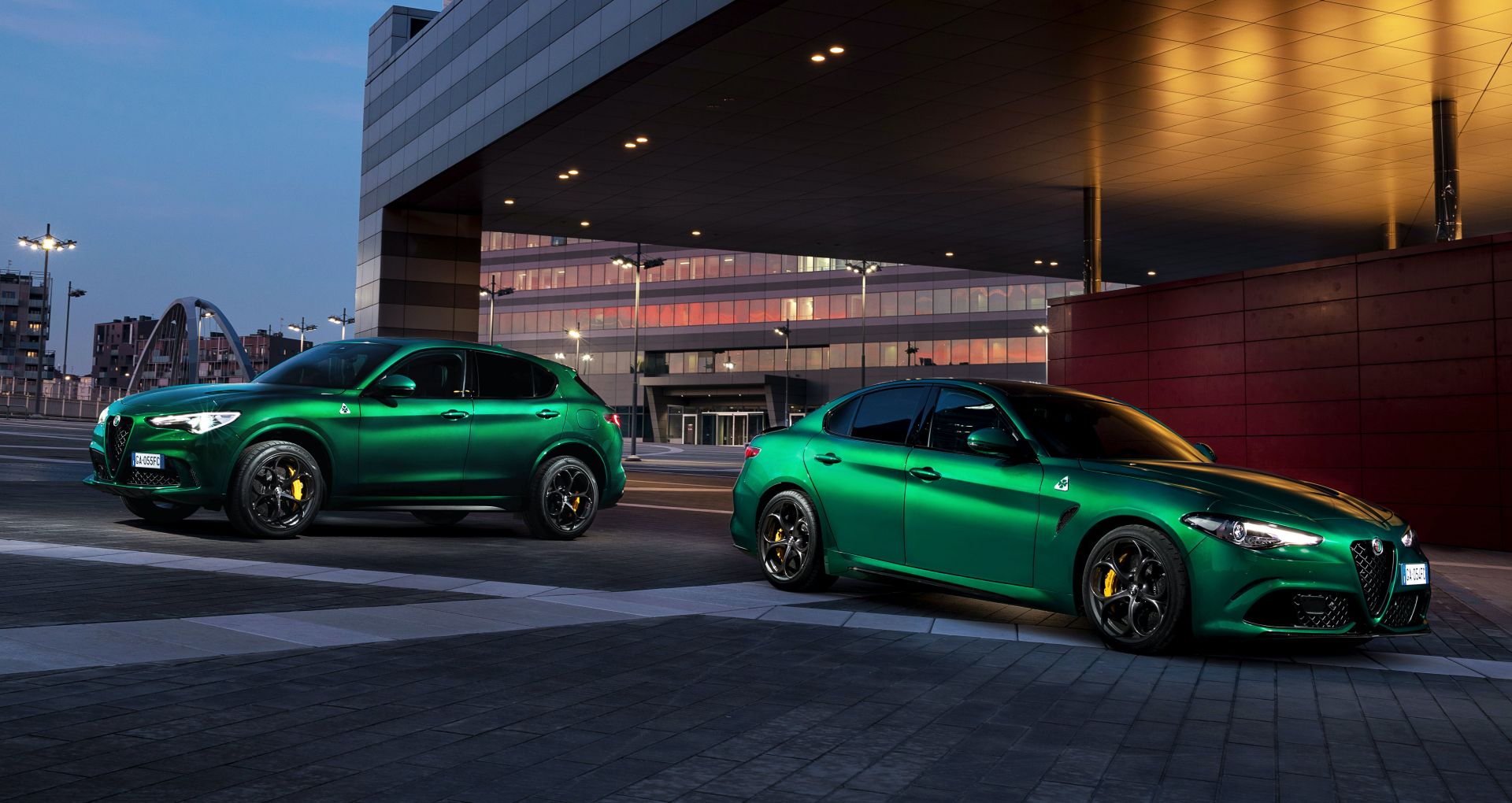 Download 2020 Alfa Romeo Stelvio Quadrifoglio - Front Three-Quarter HD Wallpaper 1920x1020 #19