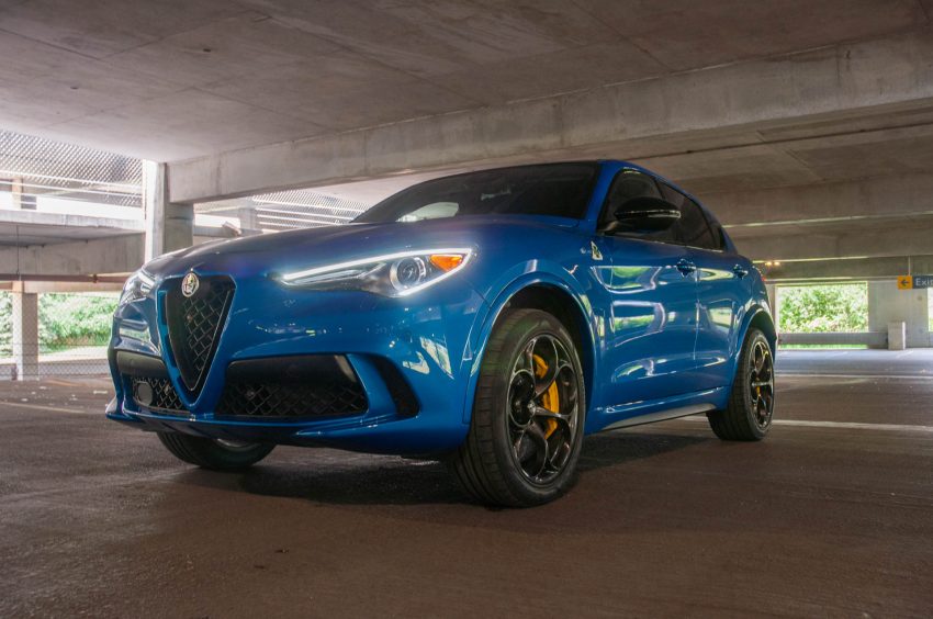 2020 Alfa Romeo Stelvio Quadrifoglio - Front Three-Quarter Wallpaper 850x564 #29