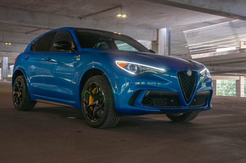 2020 Alfa Romeo Stelvio Quadrifoglio - Front Three-Quarter Wallpaper 850x564 #30