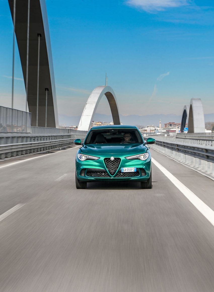 2020 Alfa Romeo Stelvio Quadrifoglio - Front Phone Wallpaper 850x1159 #6