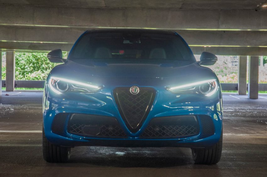 2020 Alfa Romeo Stelvio Quadrifoglio - Front Wallpaper 850x564 #32