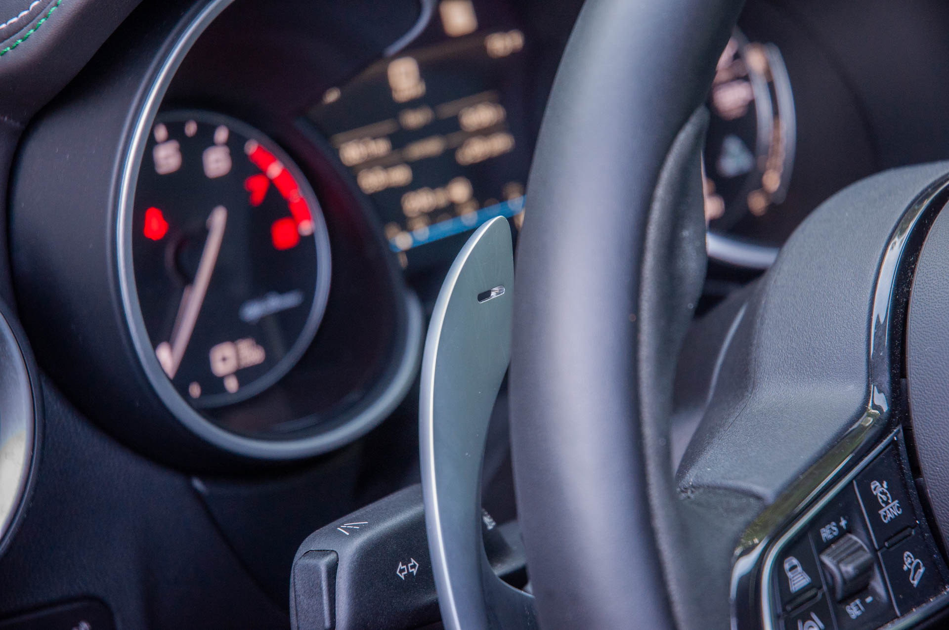 Download 2020 Alfa Romeo Stelvio Quadrifoglio - Instrument Cluster HD Wallpaper 1920x1275 #49