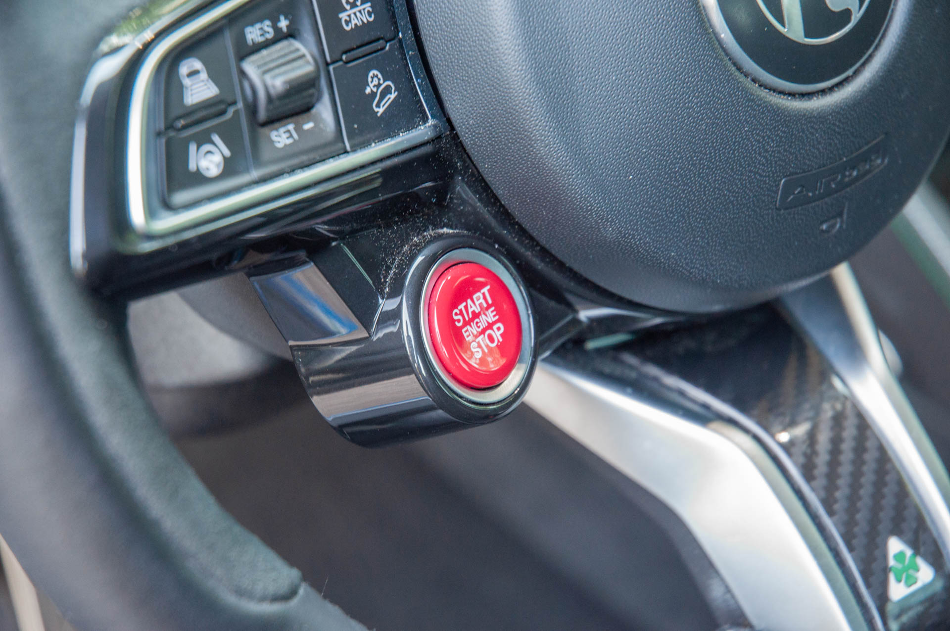Download 2020 Alfa Romeo Stelvio Quadrifoglio - Interior, Steering Wheel HD Wallpaper 1920x1275 #57