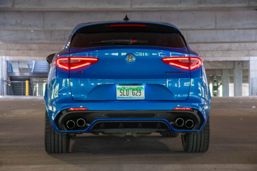 2020 Alfa Romeo Stelvio Quadrifoglio - Rear Wallpaper 850x564 #35