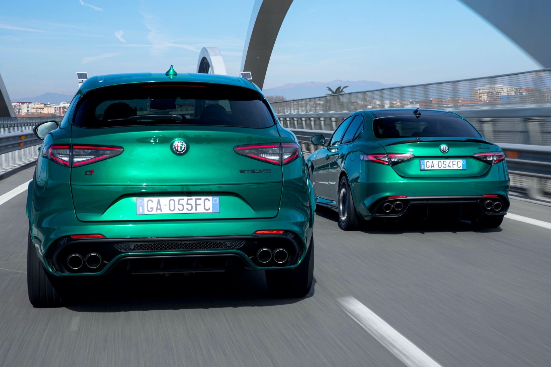 Download 2020 Alfa Romeo Stelvio Quadrifoglio and Giulia Quadrifoglio HD Wallpaper 1920x1280 #11