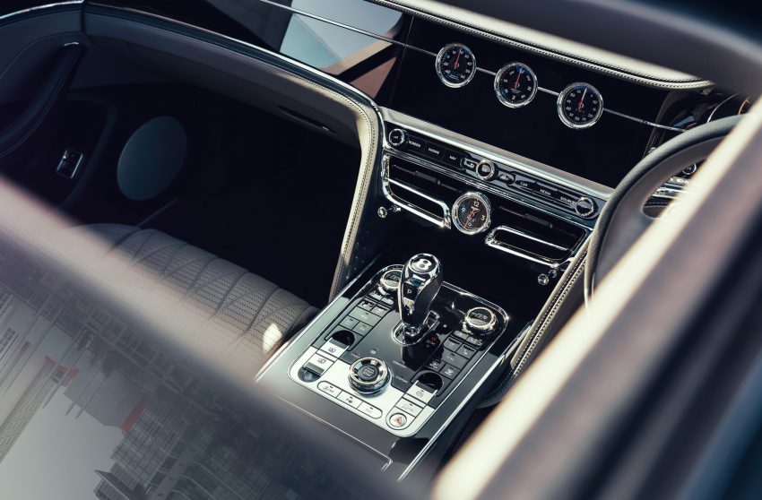 2021 Bentley Flying Spur V8 - Central Console Wallpaper 850x558 #15
