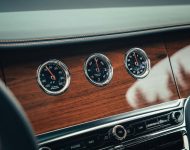 2021 Bentley Flying Spur V8 - Central Console Wallpaper 190x150